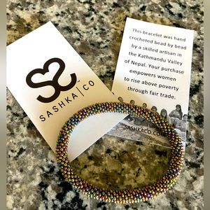 SASHKA glass beaded bracelet with rich multicolors.